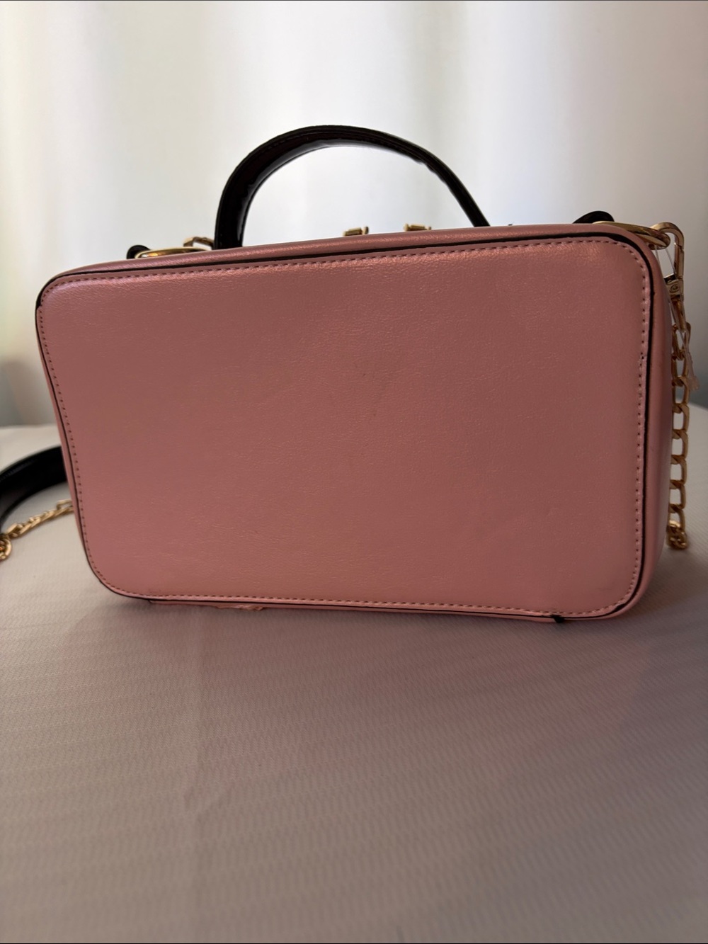 Pink Novelty Boombox Crossbody Bag 
NWOT 10”x 6” - Picture 2 of 5